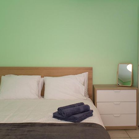 3 Bedroom Comfortable Apartment Gtd31506 Athens Exterior photo